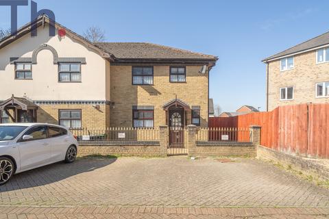 3 bedroom semi-detached house for sale, Staplers Road, Newport PO30