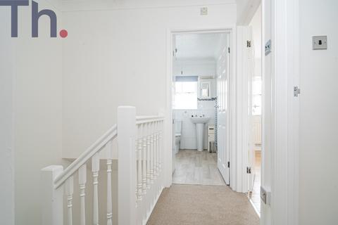 3 bedroom semi-detached house for sale, Staplers Road, Newport PO30