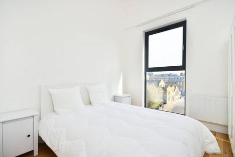 1 bedroom flat for sale, Embassy Court, Brady Street, Bethnal Green, London, E1