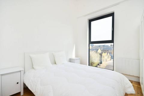 1 bedroom flat for sale, Embassy Court, Brady Street, Bethnal Green, London, E1