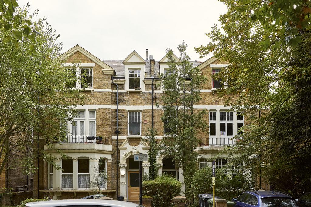 142993 - 220928 TMH 24 A Lewisham Park, London H...