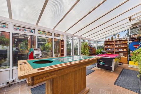 37 Littleheath Road, South Croydon, CR2 7SG