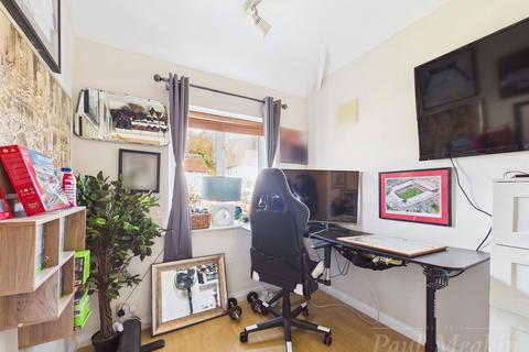 37 Littleheath Road, South Croydon, CR2 7SG