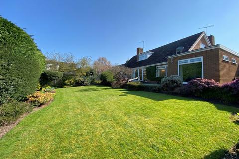 Alderlea Close (Off Love Lane), Pedmore, Stourbridge, DY8