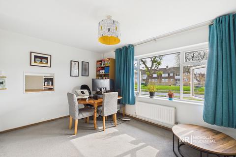 1 bedroom flat for sale, West Ewell KT19