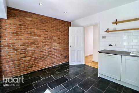 112 Walnut Tree Close, Guildford, GU1 4UQ