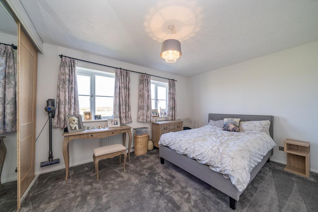 83-Kestrel-Way-07640