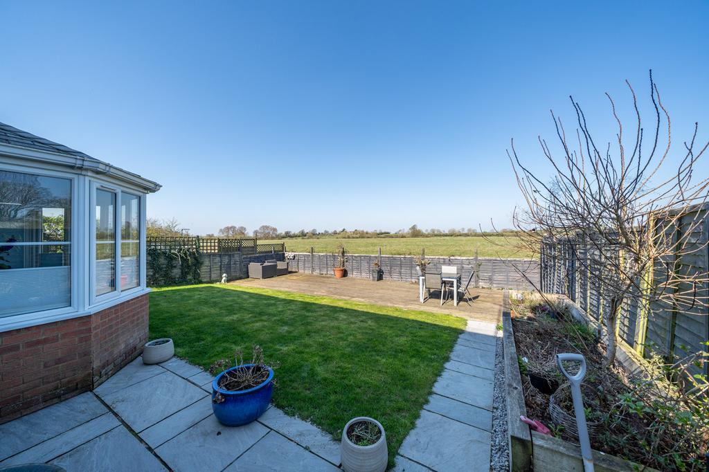 83-Kestrel-Way-07701