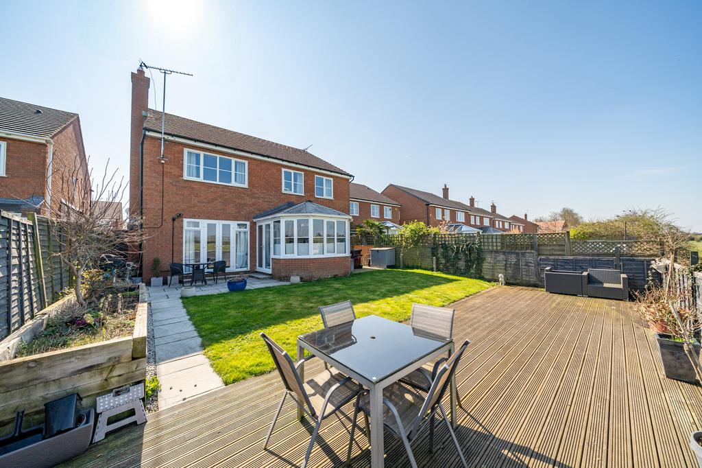 83-Kestrel-Way-07704
