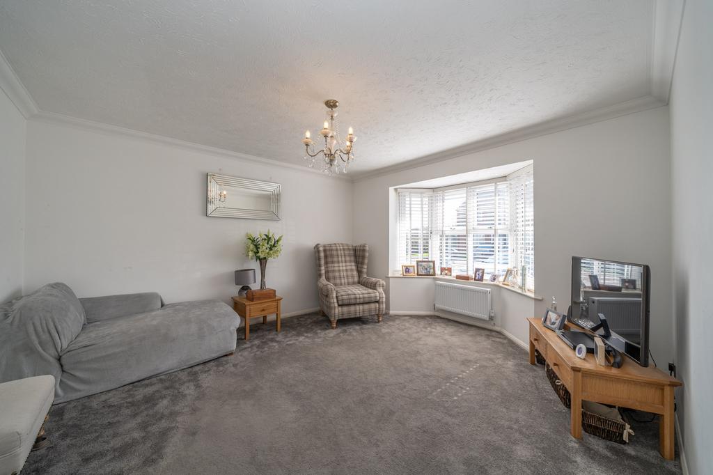 83-Kestrel-Way-07664