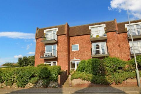 2 bedroom flat for sale, Overstrand Road, Cromer