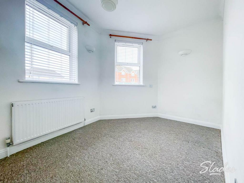 111 Seabourne Road b