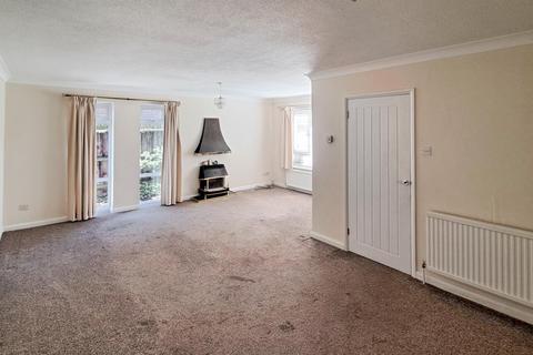 undefined, Farnham Way, Bedford