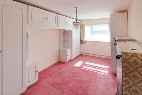 undefined, Farnham Way, Bedford
