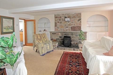4 bedroom townhouse for sale, High Street, Alderney  GY9