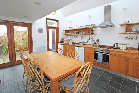 4 bedroom townhouse for sale, High Street, Alderney  GY9