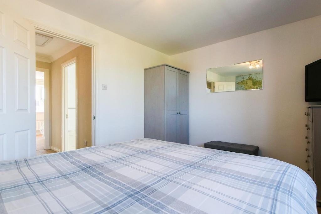 Bedroom2.jpg