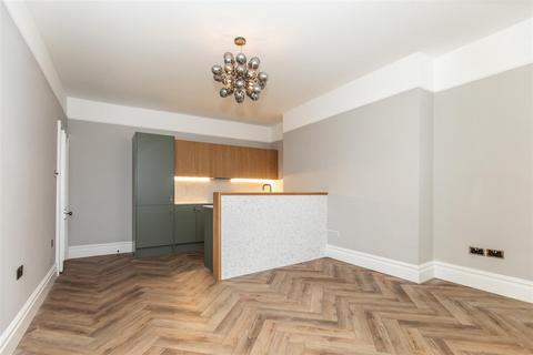 2 bedroom flat to rent, Brunswick Place, Hove