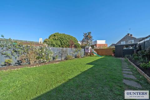 4 Wincrofts Drive, London, SE9 2RG