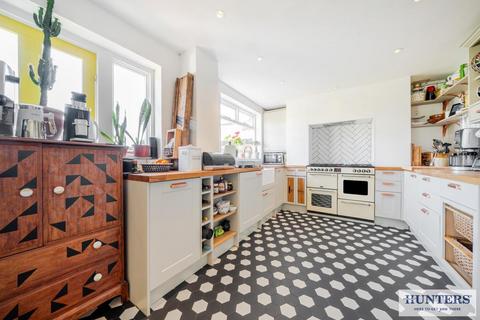 4 Wincrofts Drive, London, SE9 2RG