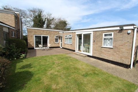 2 bedroom detached bungalow for sale, Carlson Gardens, Lutterworth LE17