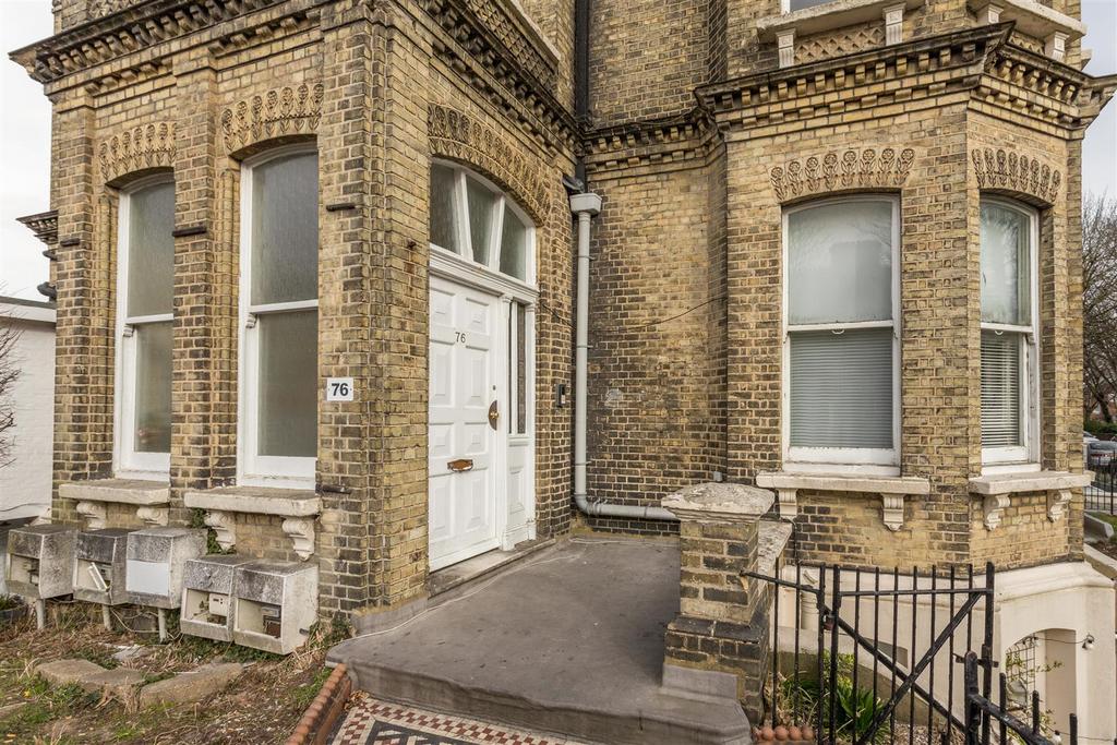 Flat 1, 76 The Drive -4.jpg