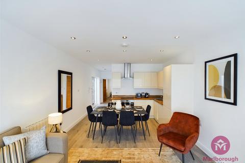 3 bedroom end of terrace house to rent, Cottage Walk, 175 Roding Lane North, Woodford, Essex, IG8