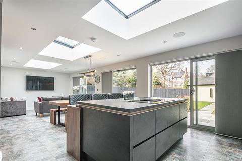 5 bedroom detached house for sale, Sefton Road, Fulwood S10