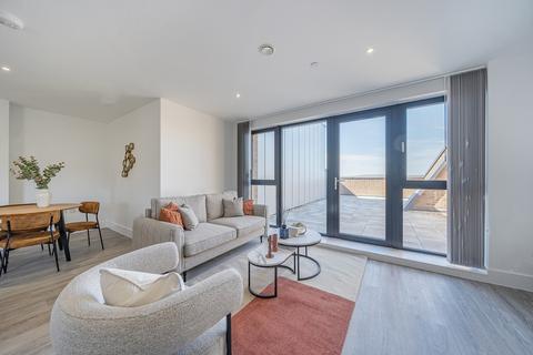 2 bedroom flat to rent, Medway Street Chatham ME4