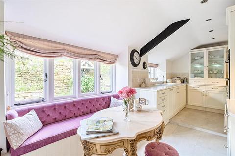 Trinity Cottage College, East Chinnock, Yeovil, BA22 9DY