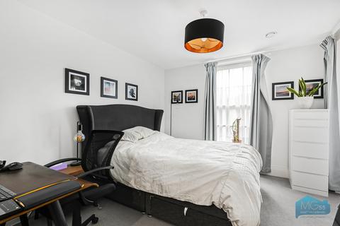 1 bedroom apartment to rent, Ashridge Close, Finchley, London, N3