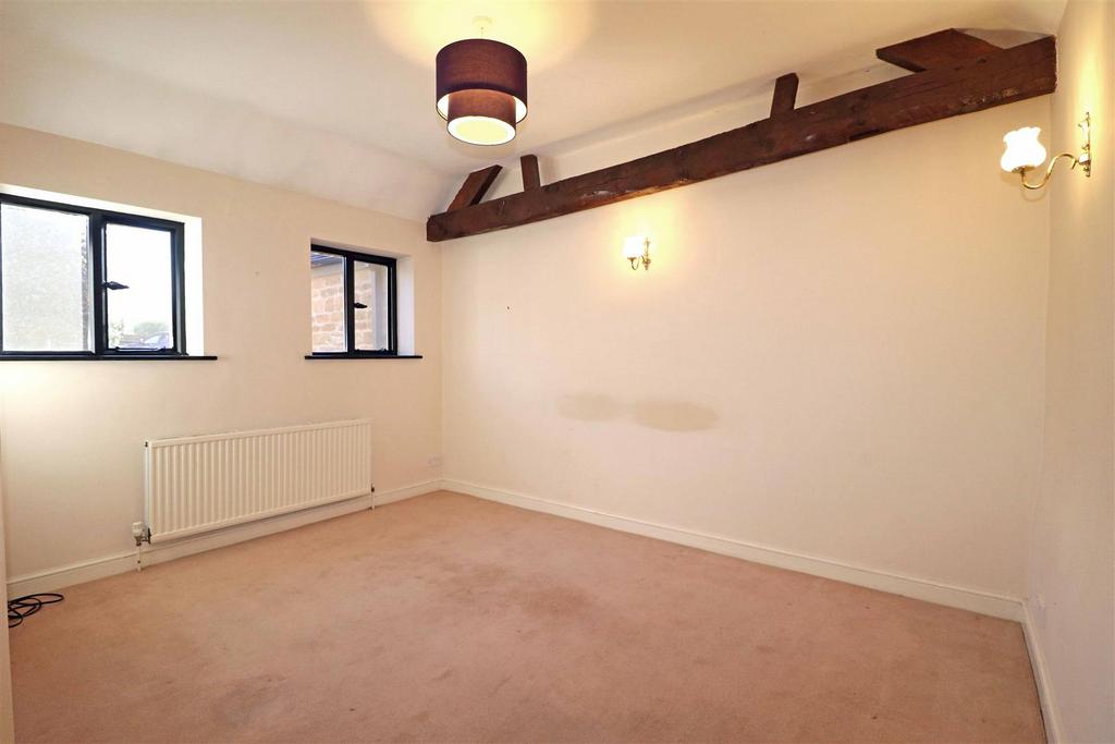 Bedroom/Dining Room