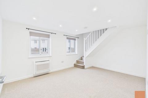 3 bedroom semi-detached house to rent, Madison Villas, Longdowns, Penryn, TR10 9DL