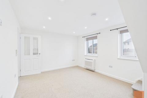3 bedroom semi-detached house to rent, Madison Villas, Longdowns, Penryn, TR10 9DL
