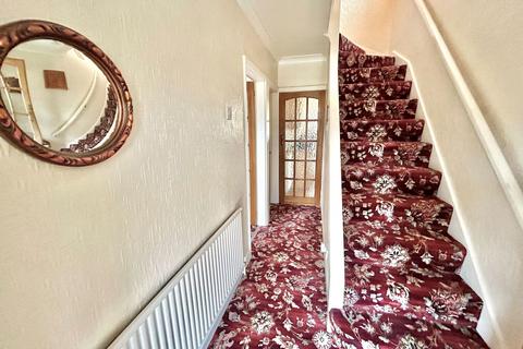 88 Charingworth Road, Solihull, B92 8HY