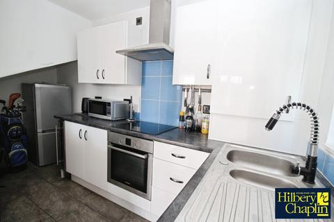 9 Dewey Path, Hornchurch, RM12 6TX