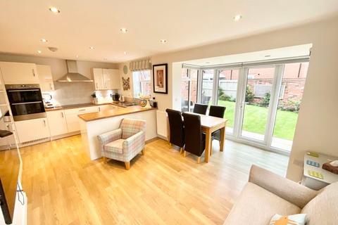 4 bedroom detached house for sale, Bay Lily Road, Stapeley, CW5