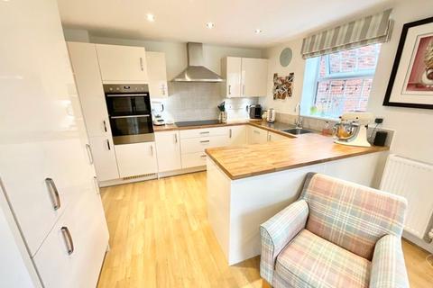 4 bedroom detached house for sale, Bay Lily Road, Stapeley, CW5
