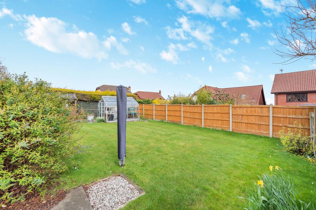 Garden to rear