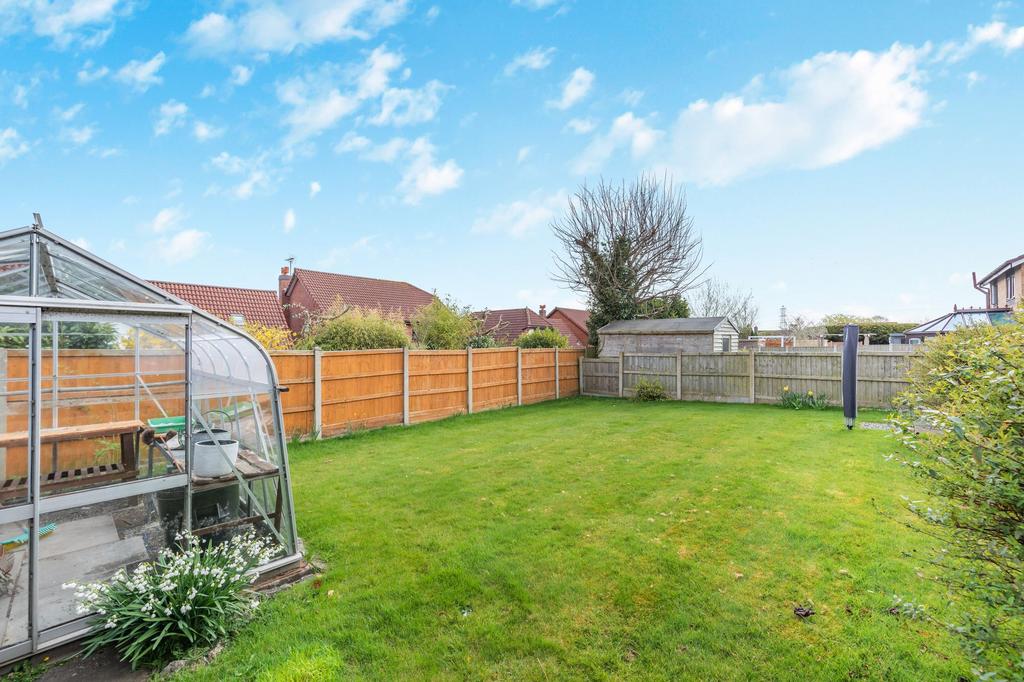 Garden to rear