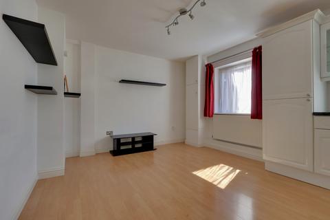 1 bedroom flat for sale, Market Parade, Havant
