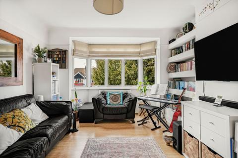 22 Madison Gardens, Bromley, BR2 0SJ