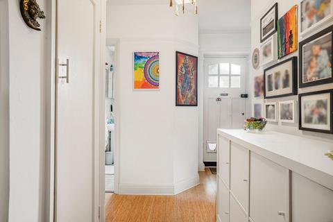 22 Madison Gardens, Bromley, BR2 0SJ