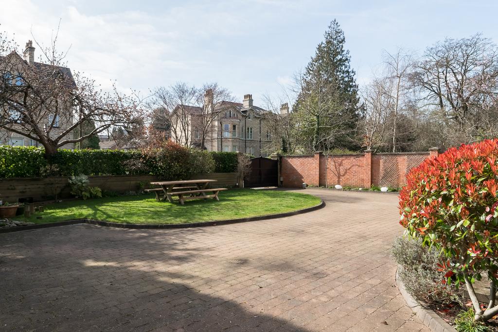 Front Gardens
