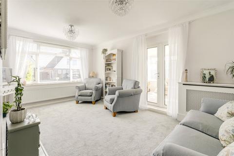 3 bedroom detached house for sale, Doone End, Ferring, Worthing, West Sussex, BN12