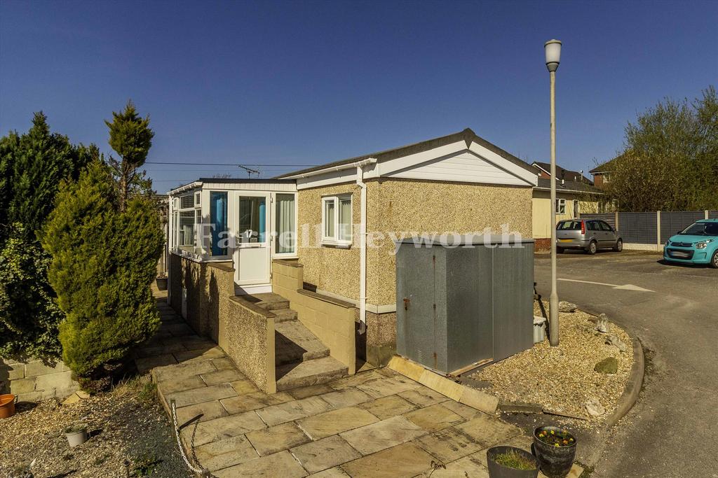 External view 2