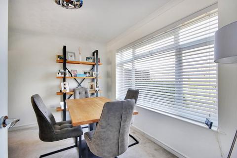 61 Caxton Close, Hartley, Longfield, DA3 7DG