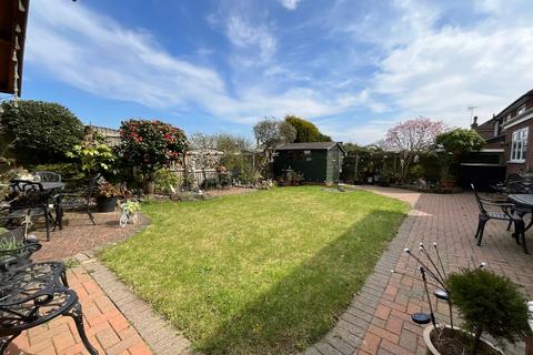 70 Sutherland Crescent, Blythe Bridge, Stoke-on-trent, ST11 9JU