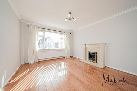 3 bedroom semi-detached house to rent, Wyre Drive, Worsley, M28