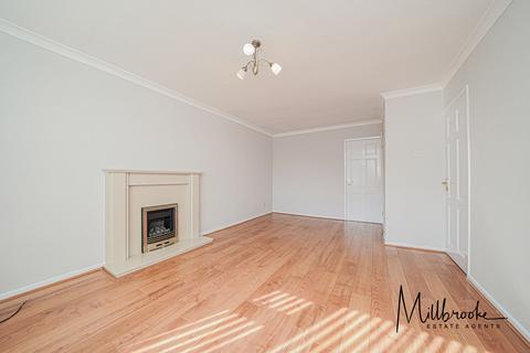 3 bedroom semi-detached house to rent, Wyre Drive, Worsley, M28